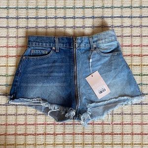 REVICE TWO TONE FULL ZIPPER DENIM SHORTS: size 27